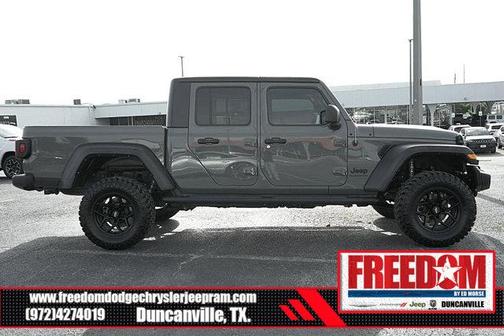 2022 Jeep Gladiator Sport