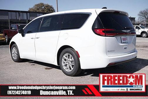 2025 Chrysler Pacifica L