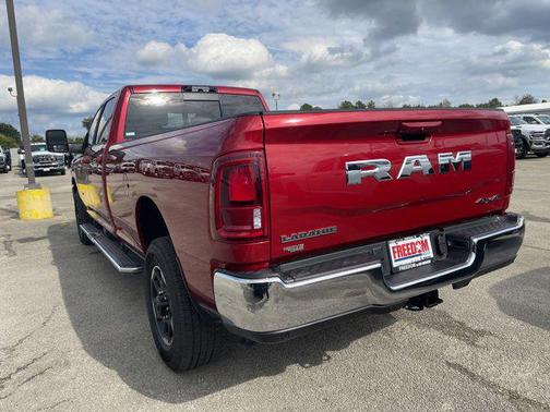 2026 RAM 2500 Laramie Crew Cab 4x4 8' Box