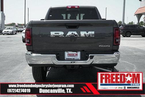 2025 RAM 2500 Tradesman Crew Cab 4x4 6'4' Box