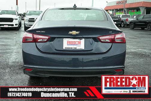 2022 Chevrolet Malibu FWD LT