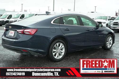 2022 Chevrolet Malibu FWD LT