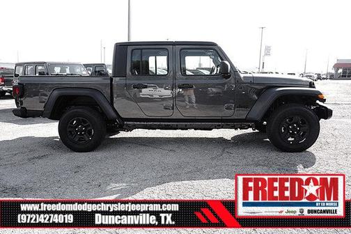 2026 Jeep Gladiator Sport