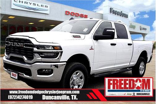 2026 RAM 2500 Tradesman Crew Cab 4x4 6'4' Box