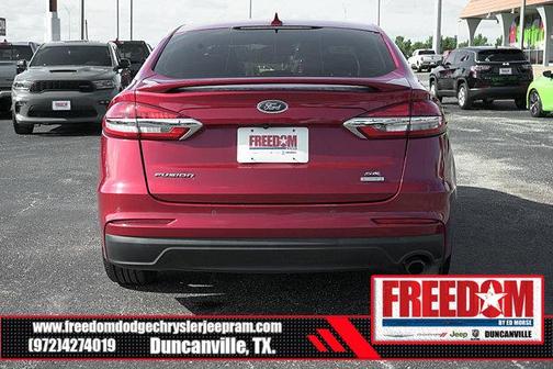 2020 Ford Fusion SE