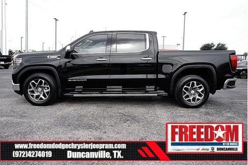 Onyx Black 2023 GMC Sierra 1500 SLT