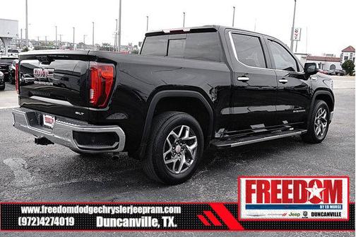 Onyx Black 2023 GMC Sierra 1500 SLT