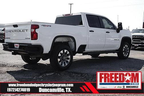 2022 Chevrolet Silverado 2500 Custom