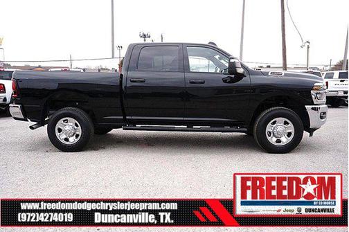 2026 RAM 2500 Tradesman Crew Cab 4x4 6'4' Box