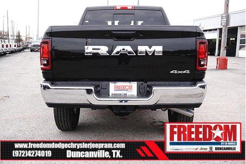 2026 RAM 2500 Tradesman Crew Cab 4x4 6'4' Box