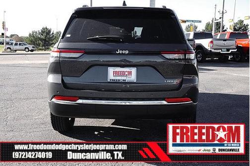 2023 Jeep Grand Cherokee Laredo