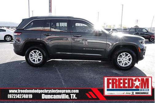 2023 Jeep Grand Cherokee Laredo