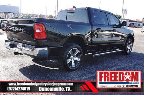 Diamond Black Crystal Pearlcoat 2025 RAM 1500 Tradesman