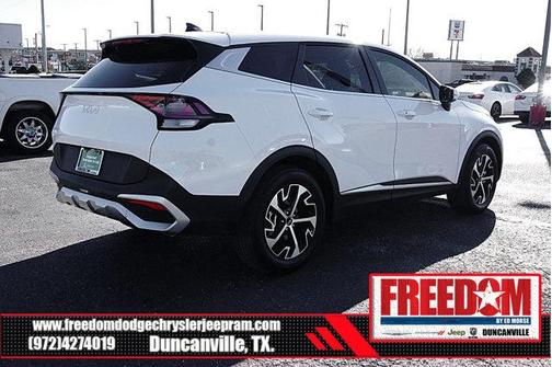 2025 Kia Sportage EX