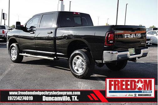 2025 RAM 2500 Tradesman Crew Cab 4x4 6'4' Box