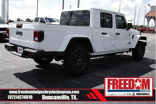 2025 Jeep Gladiator Sport S