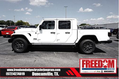2025 Jeep Gladiator Sport S