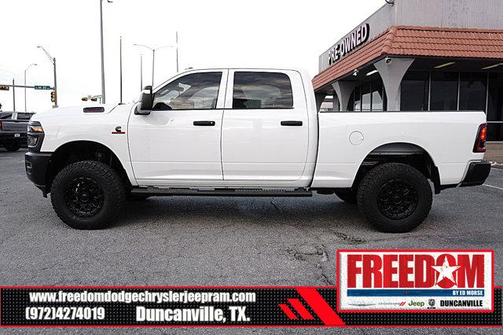 Bright White Clearcoat 2026 RAM 2500 Tradesman Crew Cab 4x4 6'4' Box
