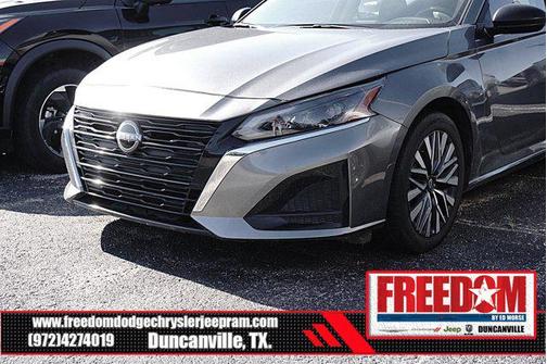 Gun Metallic 2024 Nissan Altima 2.5 SV