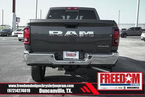 2025 RAM 2500 Tradesman Crew Cab 4x4 6'4' Box
