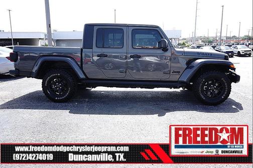 Granite Crystal Metallic Clearcoat 2024 Jeep Gladiator Willys