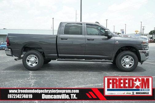 2025 RAM 2500 Tradesman Crew Cab 4x4 6'4' Box