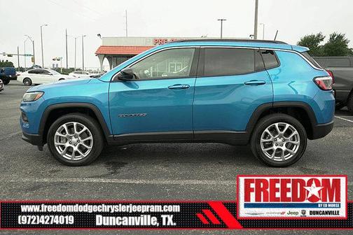 2023 Jeep Compass Latitude Lux