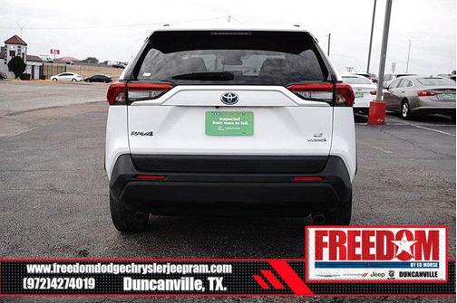 2022 Toyota RAV4 Hybrid LE