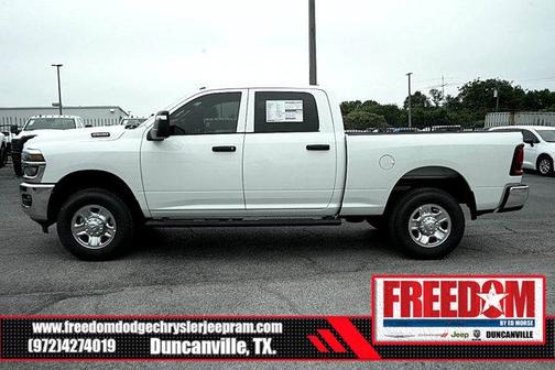 2025 RAM 2500 Tradesman Crew Cab 4x4 6'4' Box
