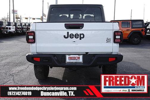 2026 Jeep Gladiator Willys