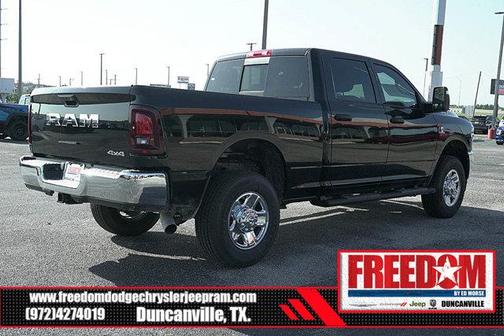2025 RAM 2500 Tradesman Crew Cab 4x4 6'4' Box