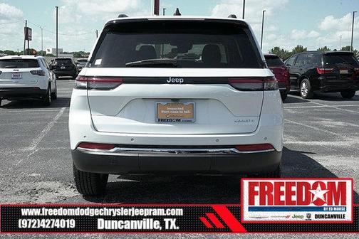 2023 Jeep Grand Cherokee Laredo