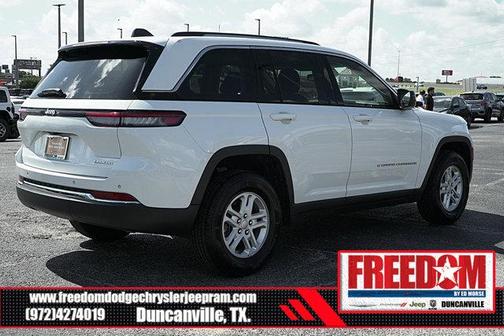 2023 Jeep Grand Cherokee Laredo