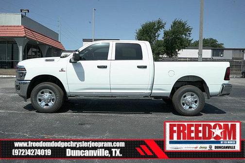 2025 RAM 2500 Tradesman Crew Cab 4x4 6'4' Box