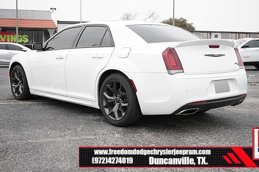 2023 Chrysler 300 S