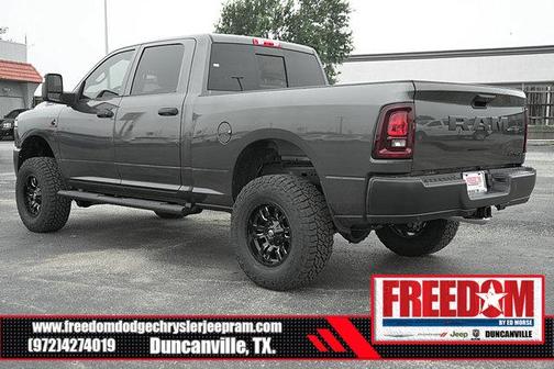 2025 RAM 2500 Tradesman Crew Cab 4x4 6'4' Box