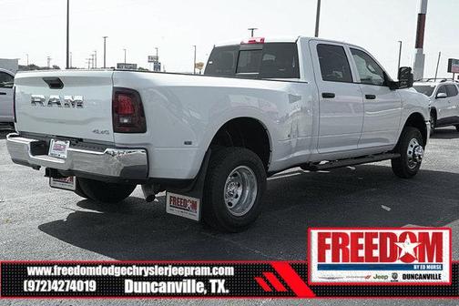 2025 RAM 3500 Tradesman Crew Cab 4x4 8' Box