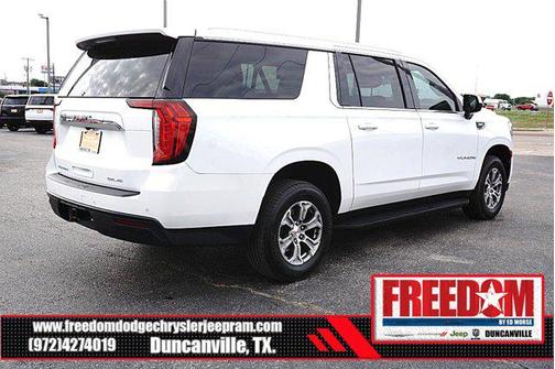Summit White 2022 GMC Yukon XL SLE