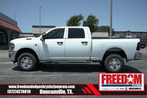 2025 RAM 2500 Tradesman Crew Cab 4x4 6'4' Box
