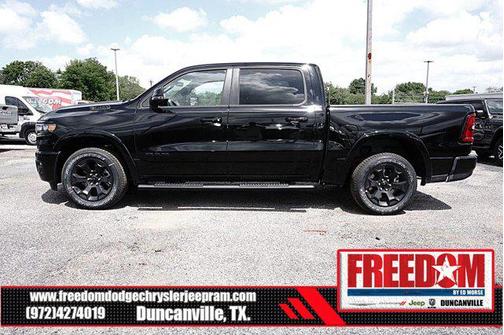 Diamond Black Crystal Pearlcoat 2026 RAM 1500 Lone Star