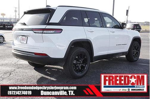 2026 Jeep Grand Cherokee Altitude