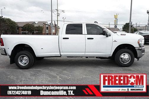 2024 RAM 3500 Tradesman Crew Cab 4x4 8' Box