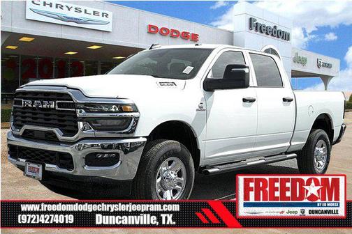 2025 RAM 2500 Tradesman Crew Cab 4x4 6'4' Box