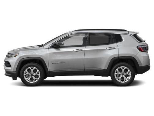 Silver Zynith Metallic Clearcoat 2026 Jeep Compass Sport