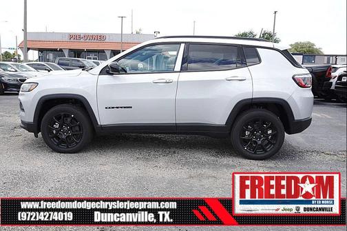 Silver Zynith Metallic Clearcoat 2026 Jeep Compass Sport