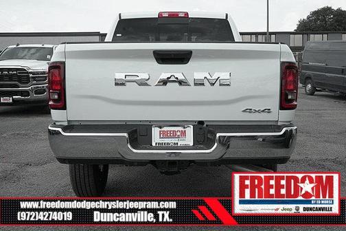 2025 RAM 2500 Tradesman Crew Cab 4x4 6'4' Box