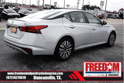 Brilliant Silver Metallic 2024 Nissan Altima 2.5 SV
