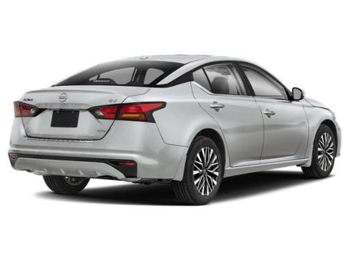 Brilliant Silver Metallic 2024 Nissan Altima 2.5 SV