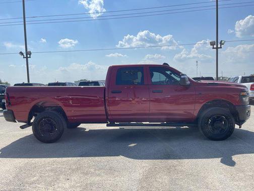 2026 RAM 3500 Tradesman Crew Cab 4x4 8' Box