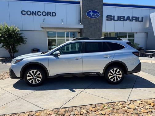 Ice Silver Metallic 2021 Subaru Outback Premium